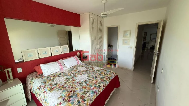 Imagem Apartamento com 3 dormitórios à venda, 170 m² por R$ 1.500.000,00 - Passagem - Cabo Frio/RJ