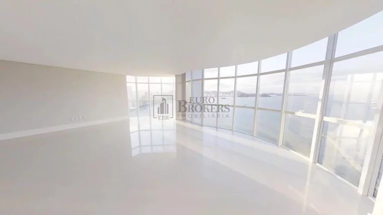 Imagem Cobertura duplex com 6 suítes e vista mar em Balneário Camboriú.