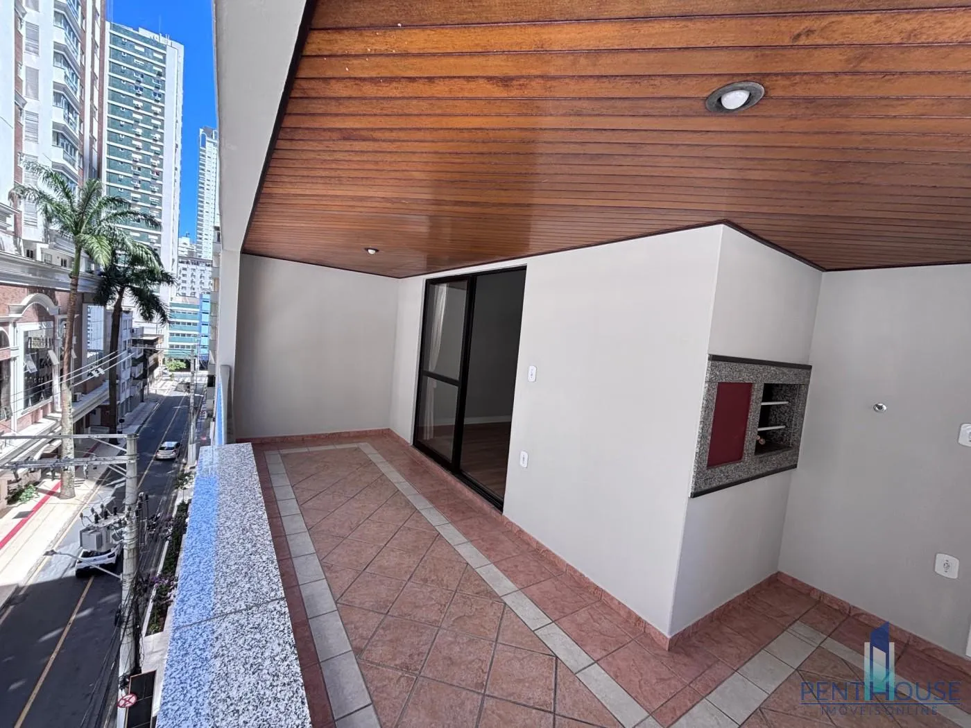 Imagem Apartamento Quadra Mar para Venda em Balneário Camboriú, CENTRO, 3 dormitórios, 2 suítes, 3 banheiros, 1 vaga