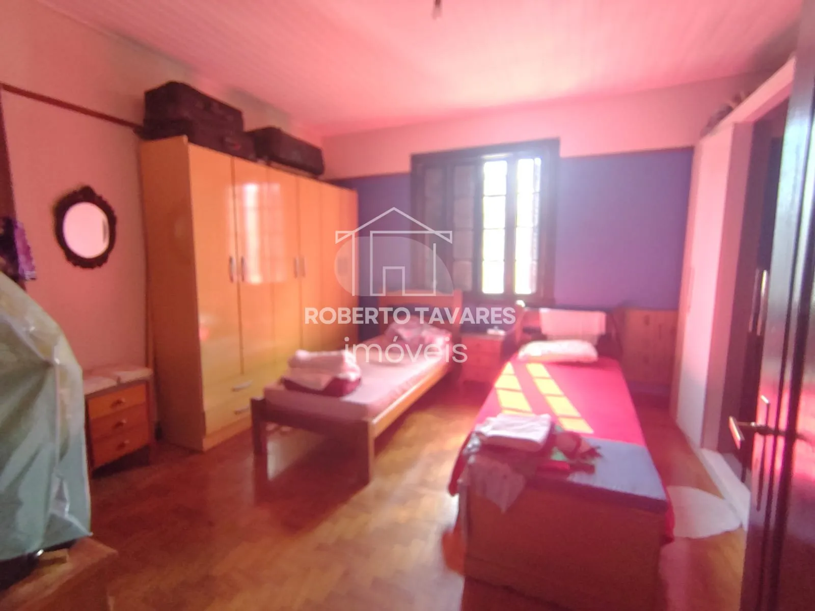 Imagem Apartamento com 2 dormitórios, sala para dois ambientes, cozinha, banheiro, quarto de serviço e banheiro, 1 vaga de garagem....