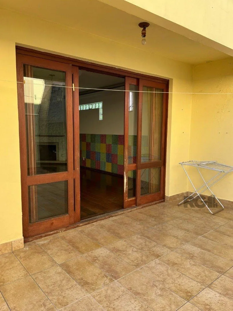 Imagem Casa para Venda - 507m², 4 dormitórios, sendo 2 suites, 6 vagas - Cavalhada