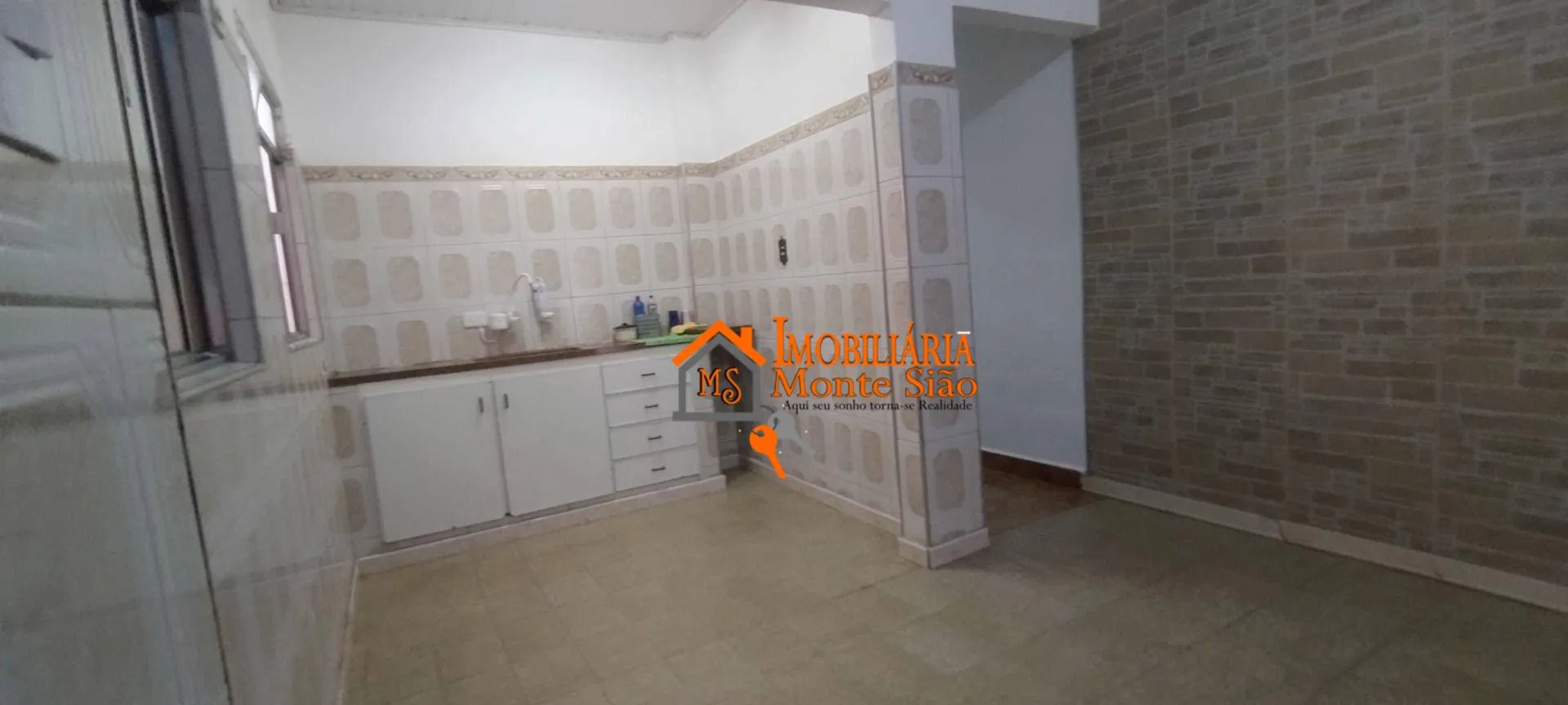 Imagem Casa térrea a venda com 125m² de terreno no Av. Barber Greene - Jardim Santa Clara