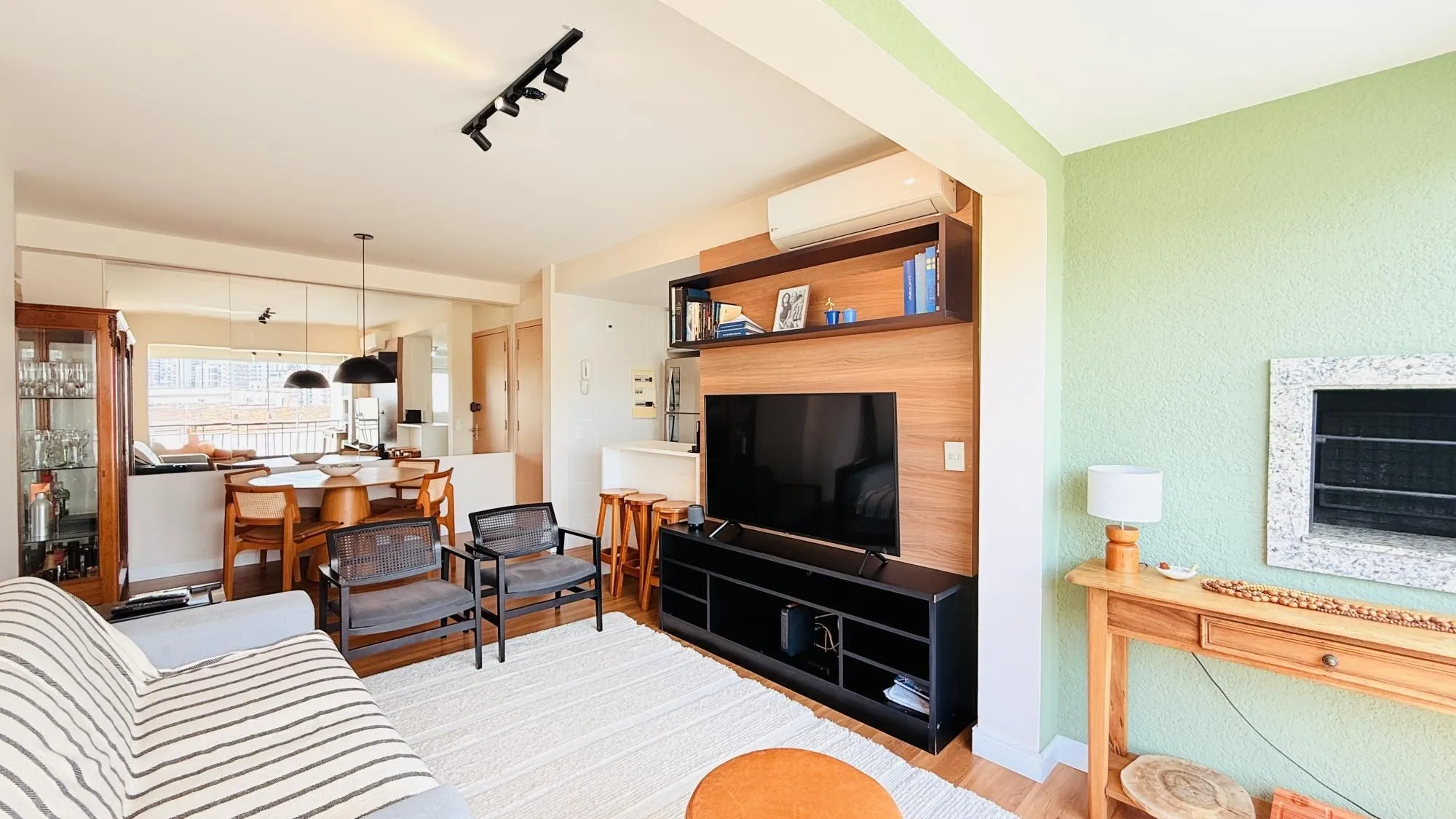 Imagem Excelente apartamento a venda com 2 dormitórios no bairro Passo d areia.