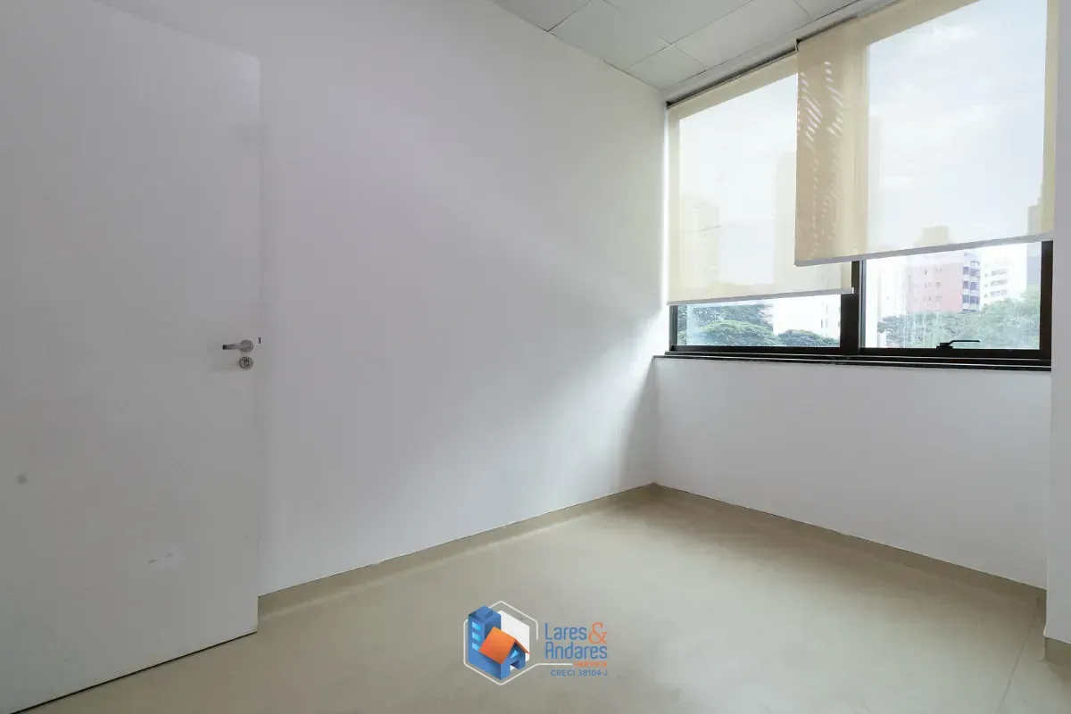 Imagem Conjunto comercial para venda em Moema, 286m²