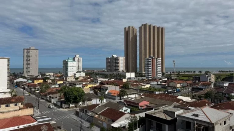 Imagem APARTAMENTO COM 45 m² - MIRIM - PRAIA GRANDE SP