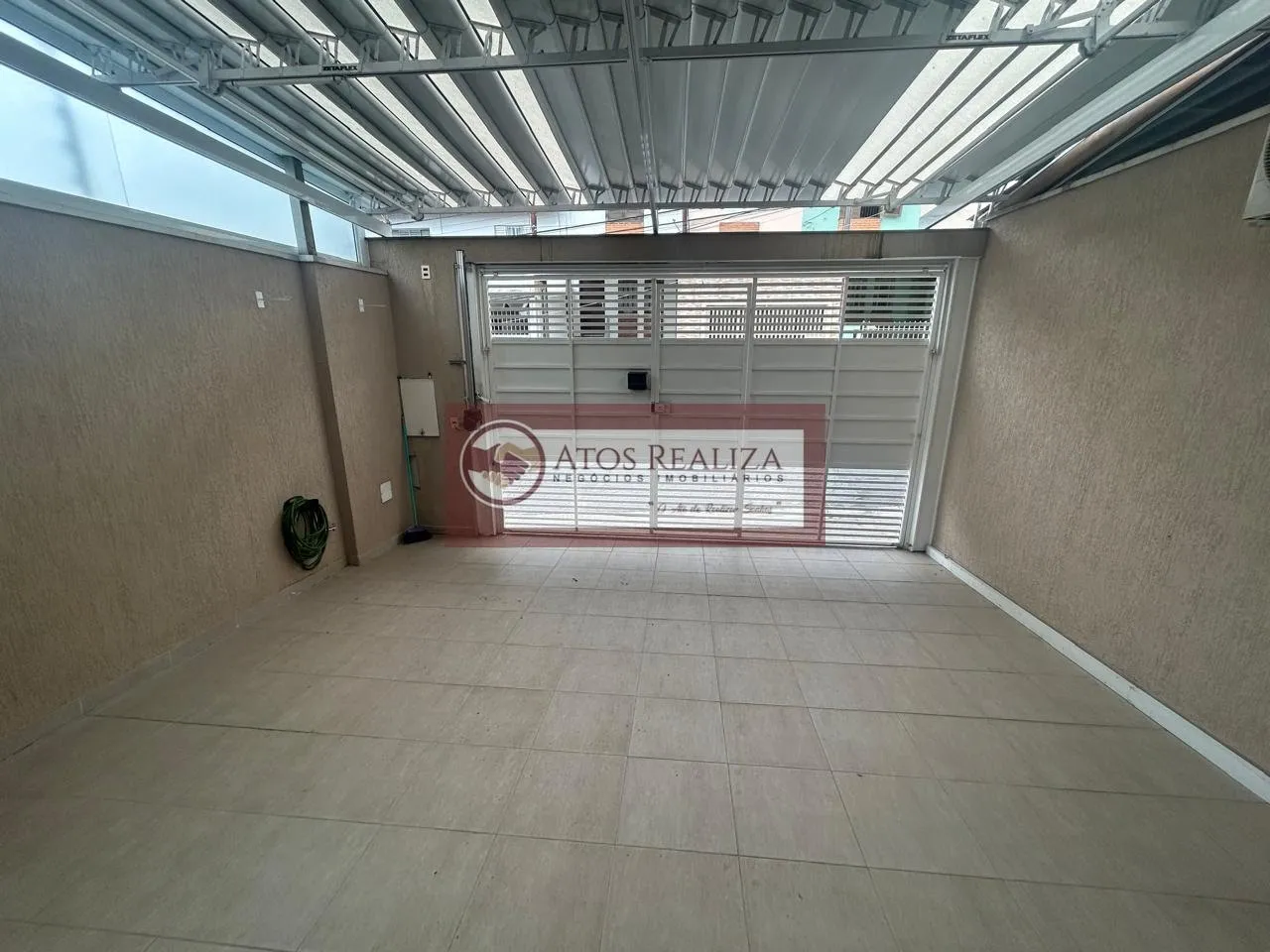 Imagem Sobrado à Venda no Jardim Santa Cruz, SP, 2 Suítes, 70m²