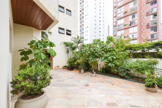 Imagem Apartamento à venda em São Paulo, Vila Nova Conceição, com 2 quartos, 151m2