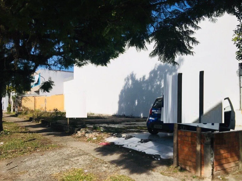 Imagem TERRRENO DE ESQUINA COM 8,80 DE FRENTE E 32,50 DE FRENTE A FUNDOS