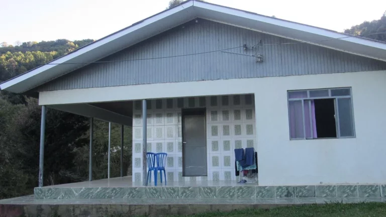 Imagem Granja para Venda em Lindóia do Sul, Centro