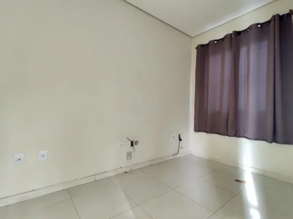 Imagem Residência Impecável no Jardim Panorama: 3 Quartos, 2 Suítes, 3 Salas, 4 Banheiros, 4 Vagas de Garagem, 316,64m² - Vinhedo-SP