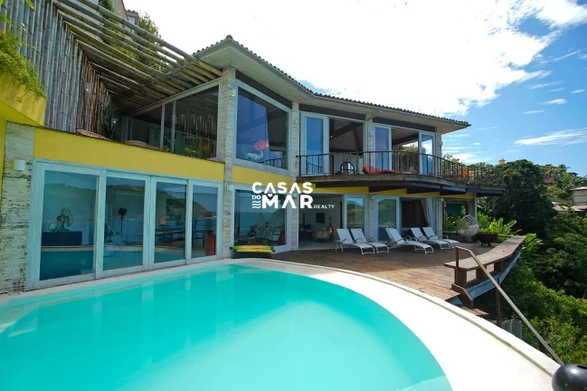 Foto do imóvel Casa frente mar de luxo na Ferradura, Búzios-RJ: 6 quartos, 6 suítes, 3 salas, 3 vagas - 749m² de pura sofisticação!