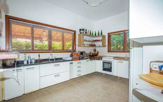 Imagem Sobrado com 4 dormitórios à venda, 216 m² por R$ 3.600.000,00 - Cambaquara - Ilhabela/SP