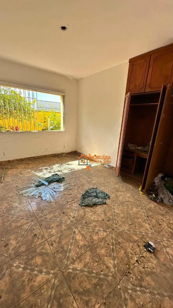 Imagem Casa com 3 dormitórios à venda, 250 m² por R$ 870.000,00 - Jardim Santa Mena - Guarulhos/SP