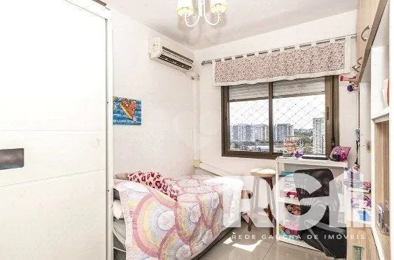 Imagem Apartamento 3 Dormitórios com Suíte, Lareira e 2 Vagas