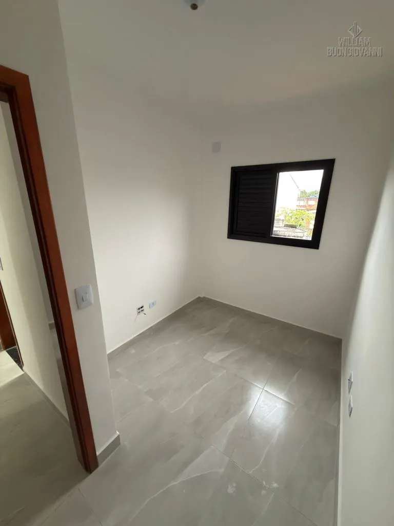 Imagem Casa de Condomínio com Quintal e Churrasqueira!!