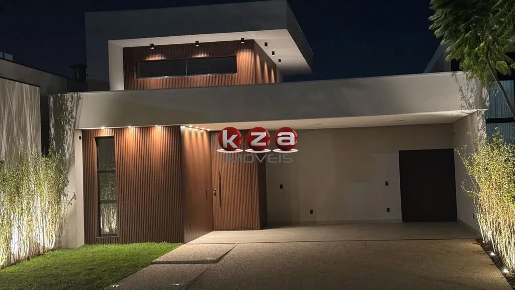 Foto do imóvel Casa de luxo em Condomínio Zurich Dorf: 3 quartos, 3 suítes, 2 salas, 5 banheiros, 4 vagas, 230m² em Valinhos-SP