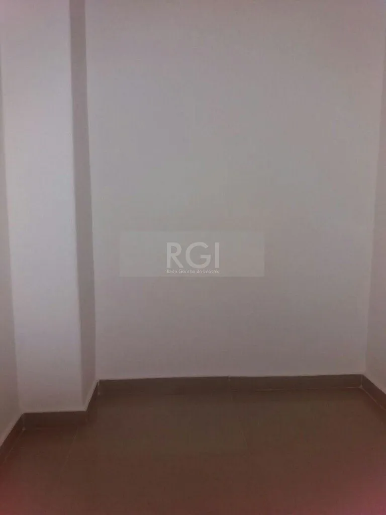 Imagem Apartamento de três dormitórios no bairro Independência em Porto Alegre.