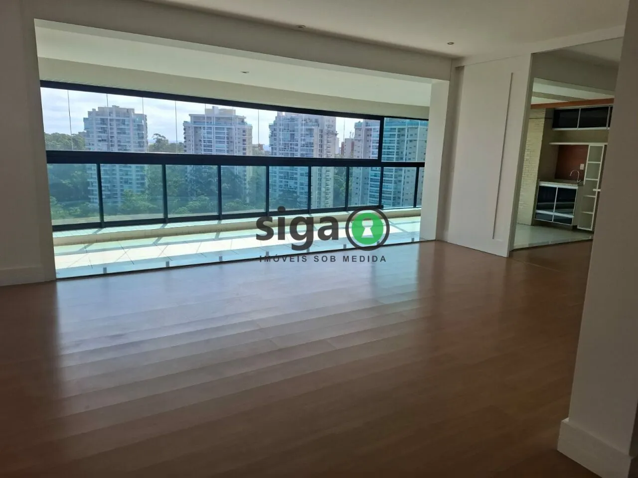 Imagem Cobertura de Luxo no Condomínio Villagio Panamby, Sofisticação, Conforto e Vista Deslumbrante