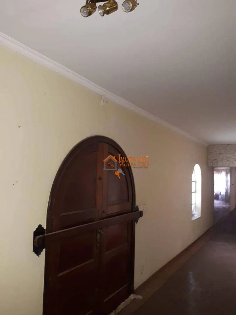 Imagem Casa com 6 dormitórios à venda, 600 m² por R$ 2.350.000,00 - Vila Rosália - Guarulhos/SP