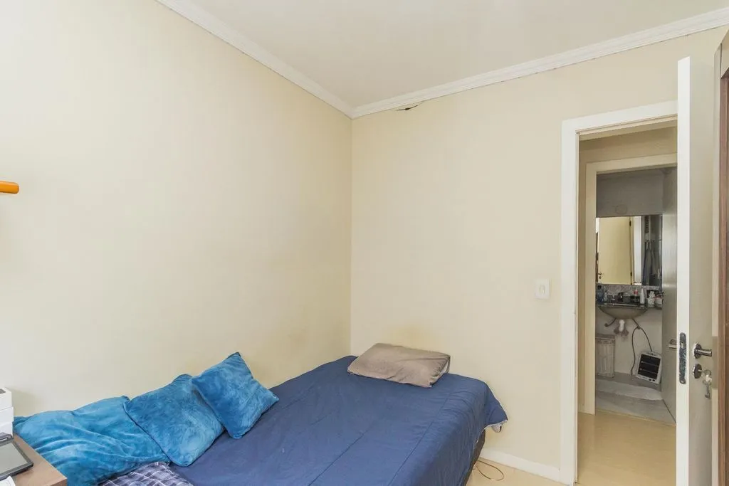 Imagem Apartamento de 3 dormitórios no bairro Jardim Itu Sabará - Porto Alegre