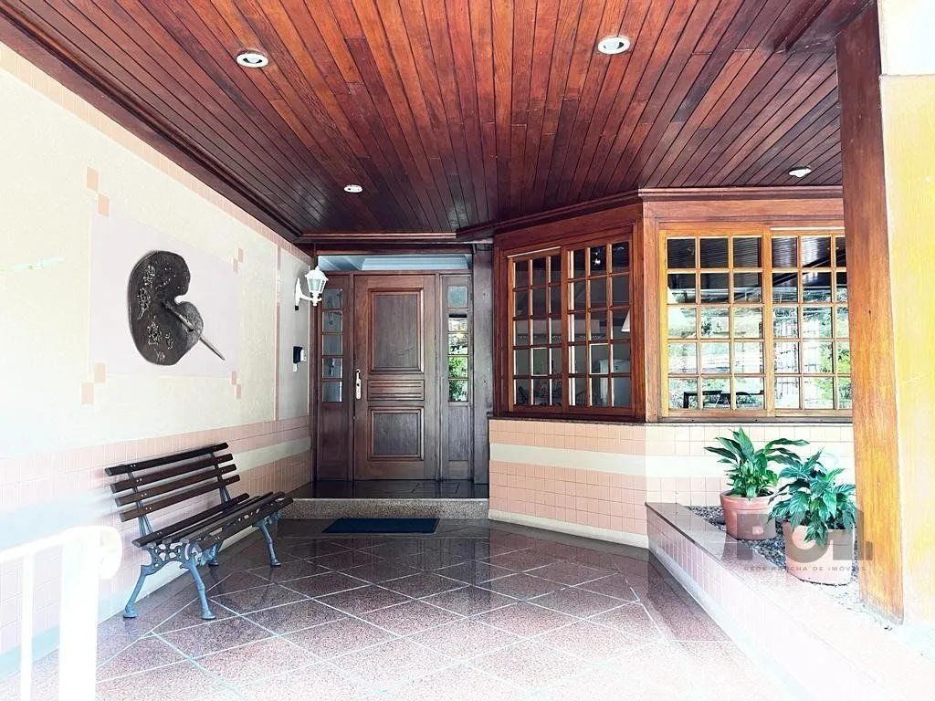 Imagem Cobertura duplex com 2 suítes e uma vaga para Comprar em Gramado.