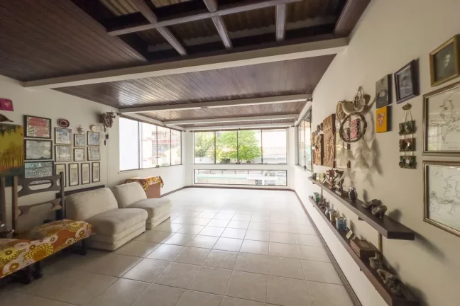 Imagem Casa para venda no bairro Bela Vista em Porto Alegre