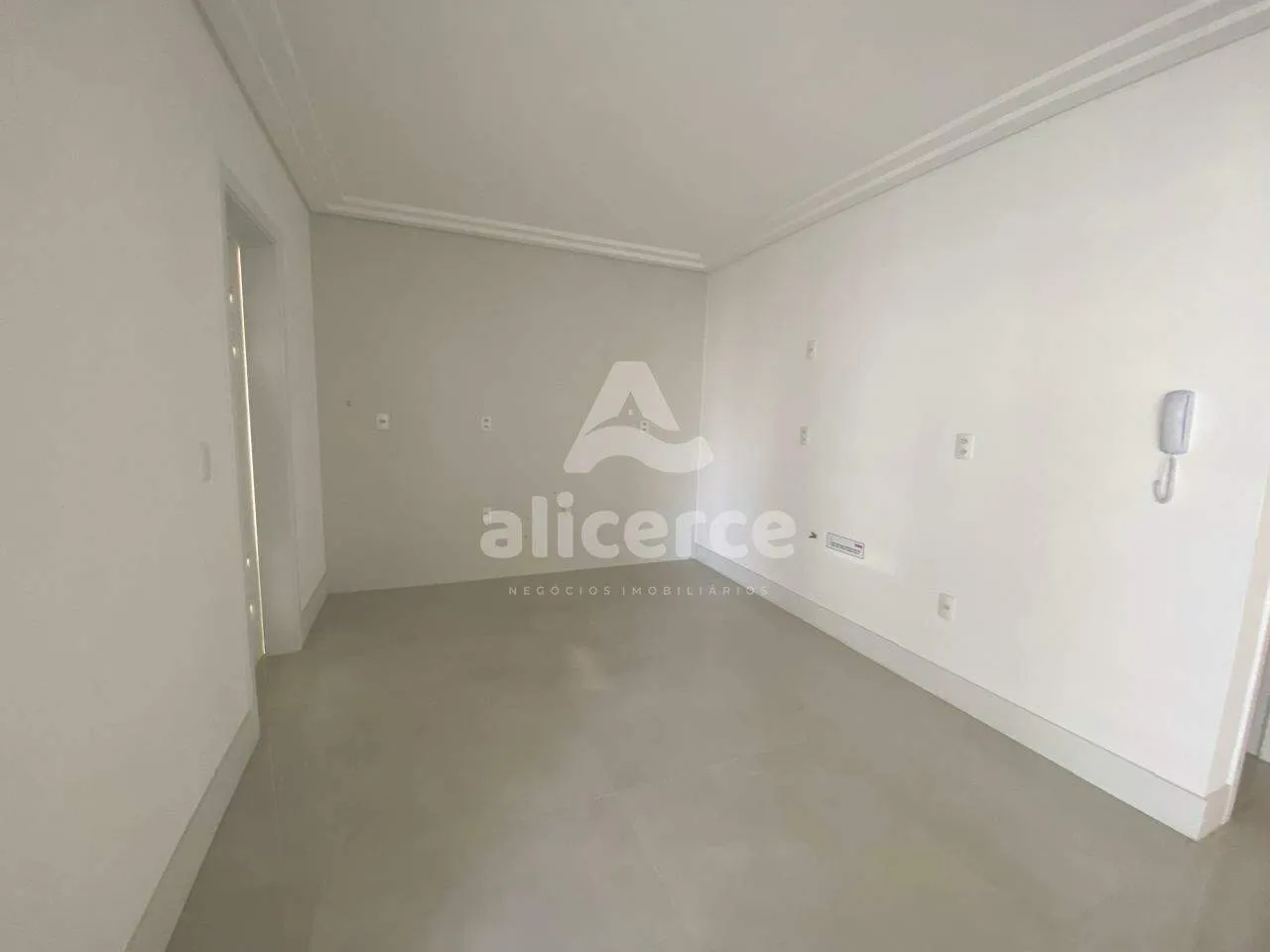 Imagem Apartamento de alto Luxo com 129,15 m² privativos sendo 03 Suítes, Sacada gourmet, no Kobrasol - São José/SC