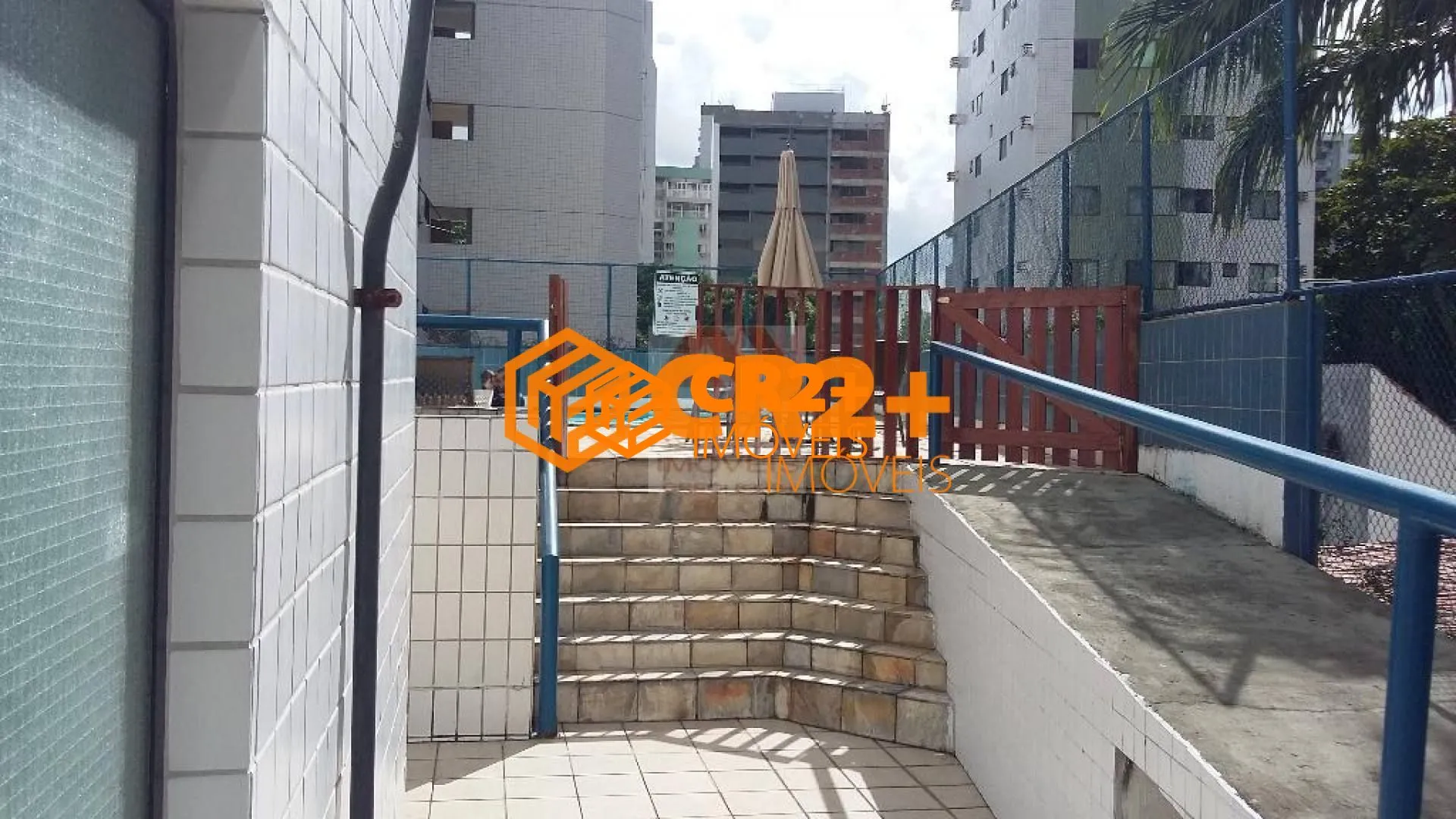 Imagem Apartamento a Venda com 04 quartos 02 suítes nas Graças -144m² em Recife