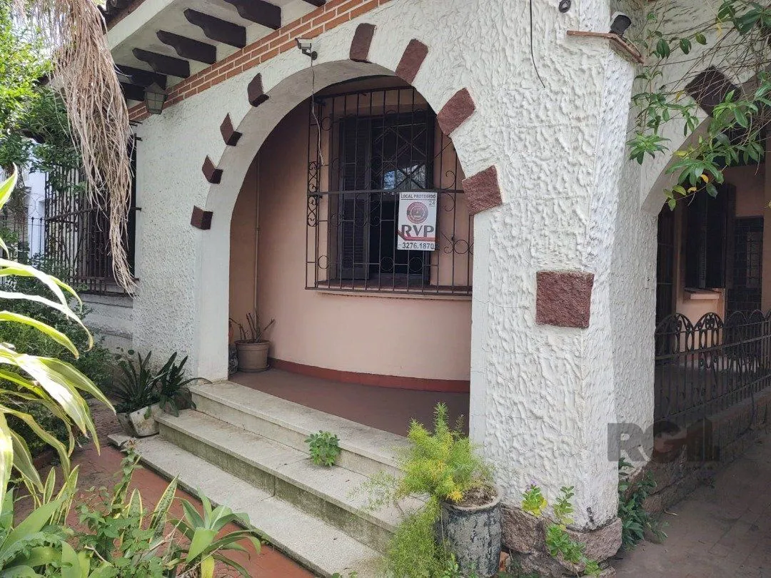 Imagem Casa comercial térrea na Av. Aparício Borges - bairro Teresópolis
