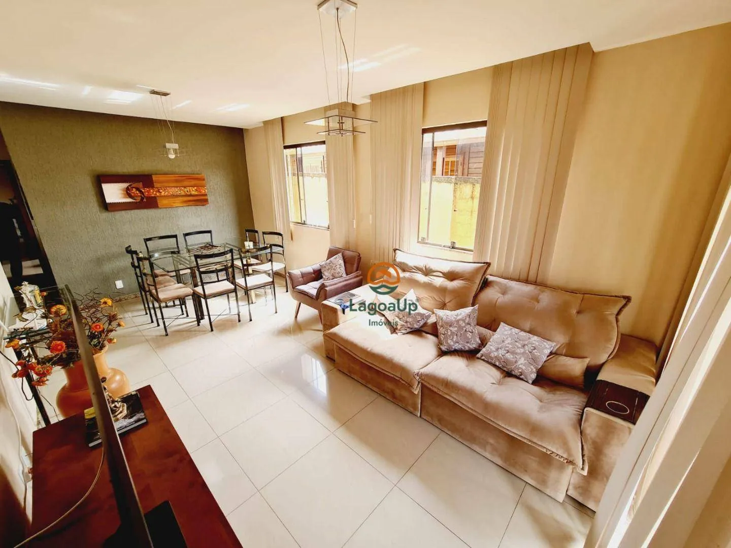 Imagem Casa com 4 dormitórios à venda, 110 m² por R$ 1.050.000,00 - Condomínio Residencial Cedro - Lagoa Santa/MG