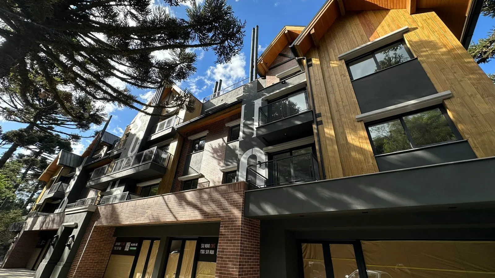 Imagem Apartamento à venda em Gramado, Centro, com 2 quartos, 73.58m2