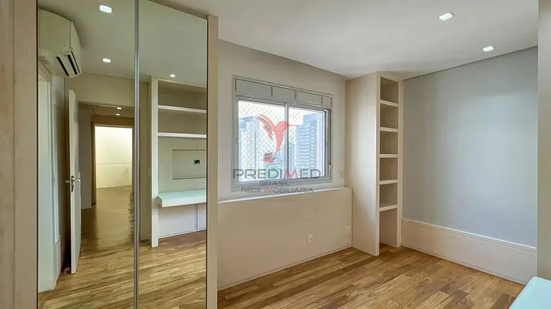 Imagem VENDO, ALUGO, NO CAMPO BELO ESTE BELÍSSIMO APARTAMENTO! ANDAR ALTO, 288M2, ACEITA PET