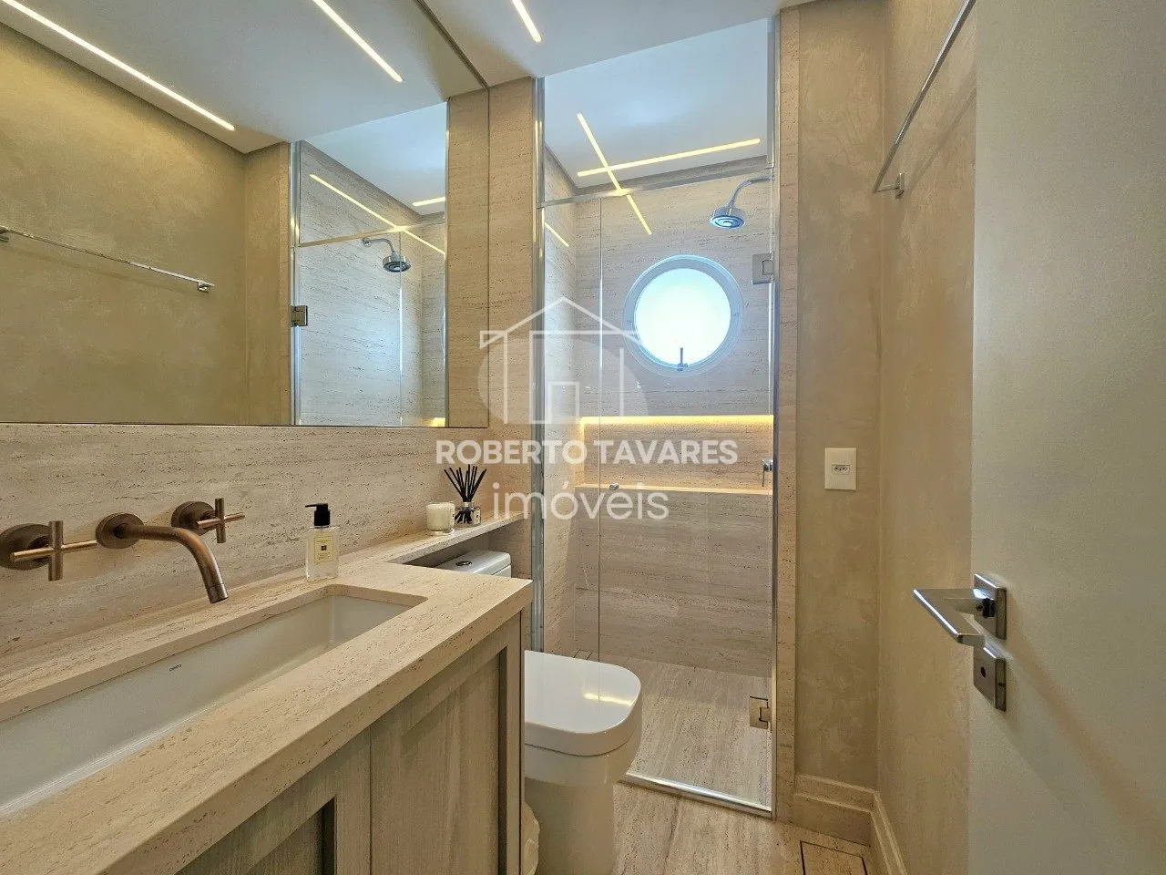 Imagem Cobertura de 4 quartos, 420m² no bairro Vila Nova Conceição, em São Paulo