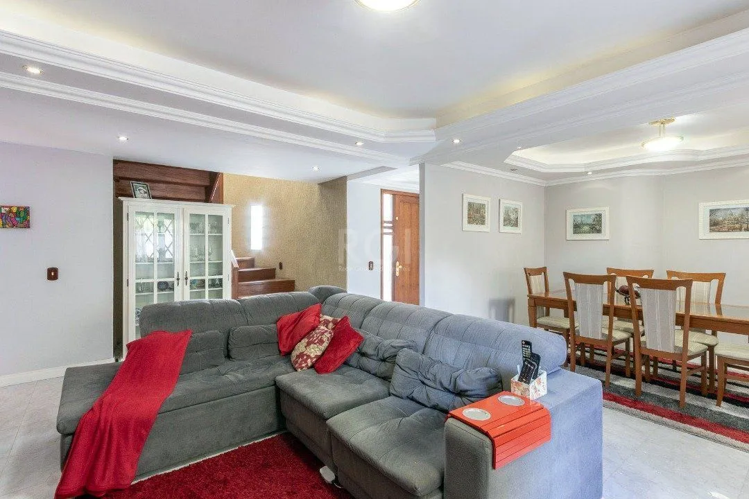 Imagem Casa para Venda - 451.63m², 5 dormitórios, sendo 1 suites, 4 vagas - Cristal
