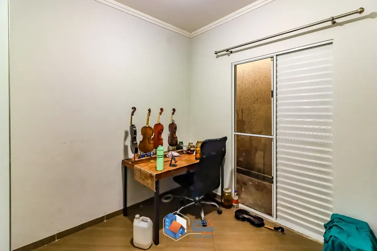 Imagem Casa para venda em Vila Mangalot com 2 quartos, 160m²