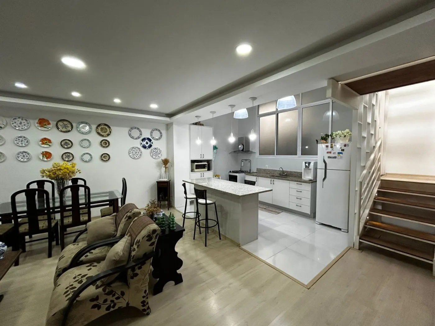 Imagem Apartamento para Venda em Petrópolis / RJ no bairro Nogueira