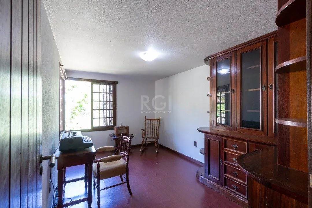 Imagem Casa para Venda - 357.28m², 4 dormitórios, sendo 1 suites, 4 vagas - Jardim Isabel