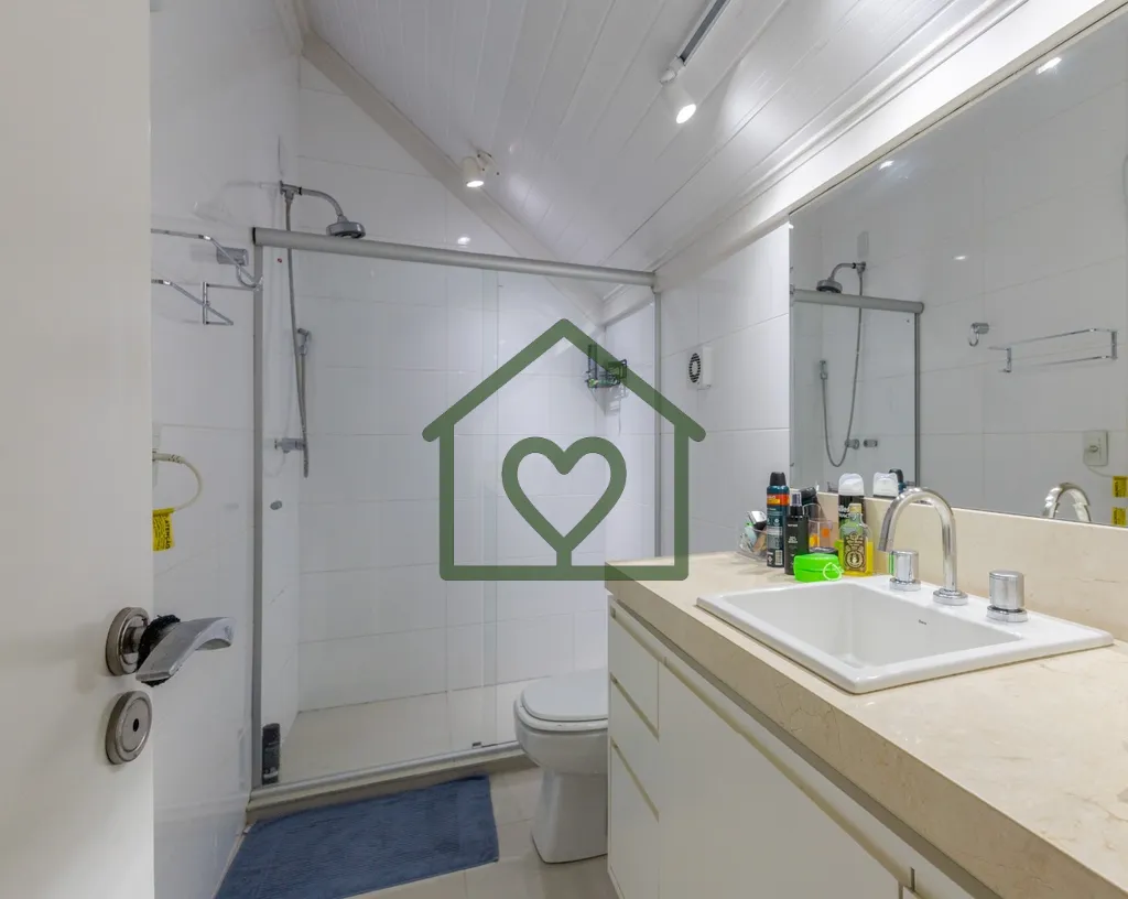 Imagem Casa semimobiliada em condomínio com infraestrutura completa, localizada no bairro Jardim Carvalho,...