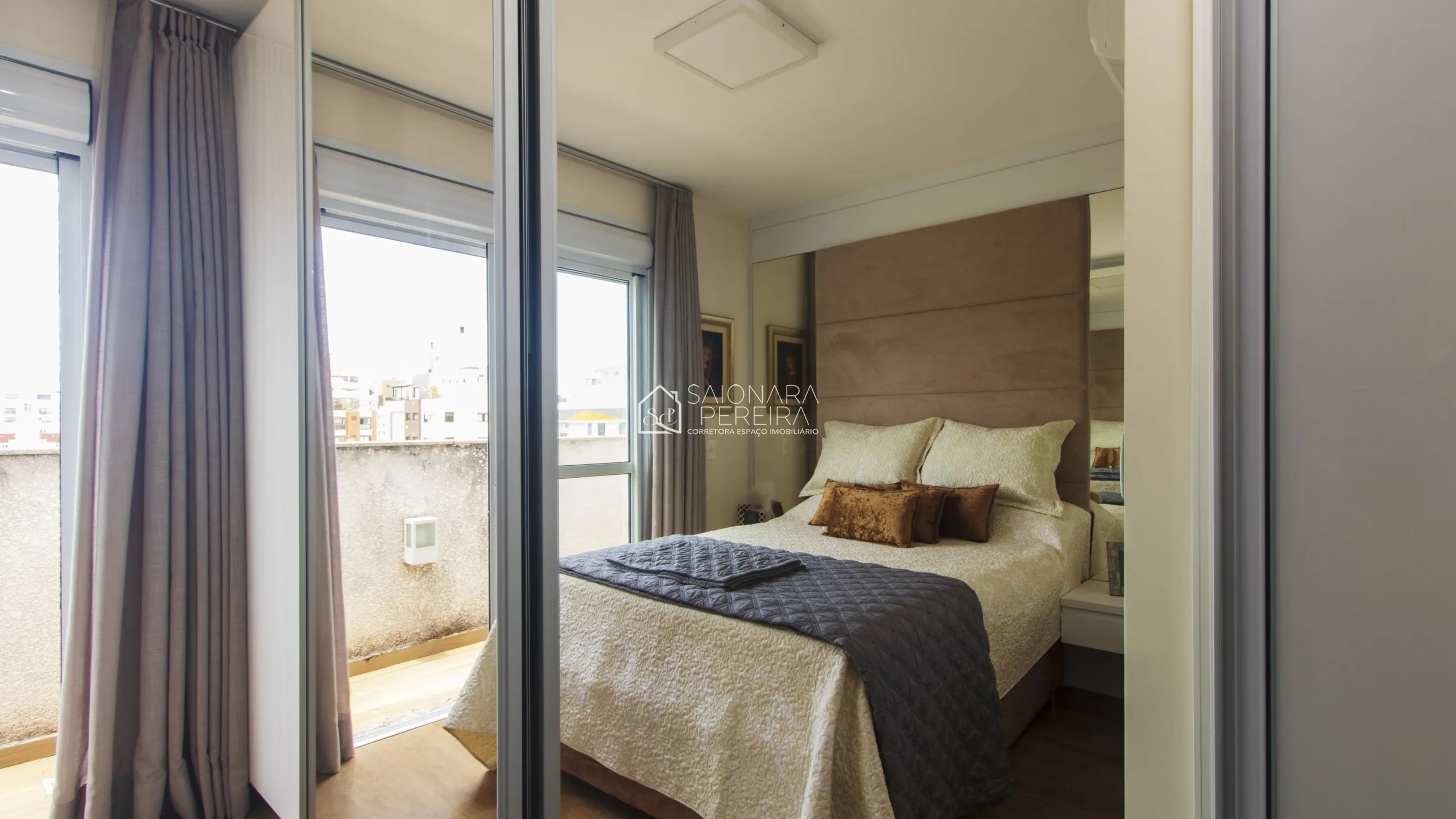 Imagem Cobertura Duplex - Mobiliado - Centro de Florianópolis