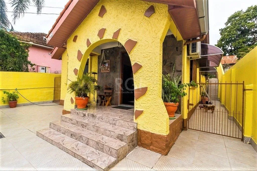 Casa para Venda - 148m², 2 dormitórios, 1 vaga - Partenon