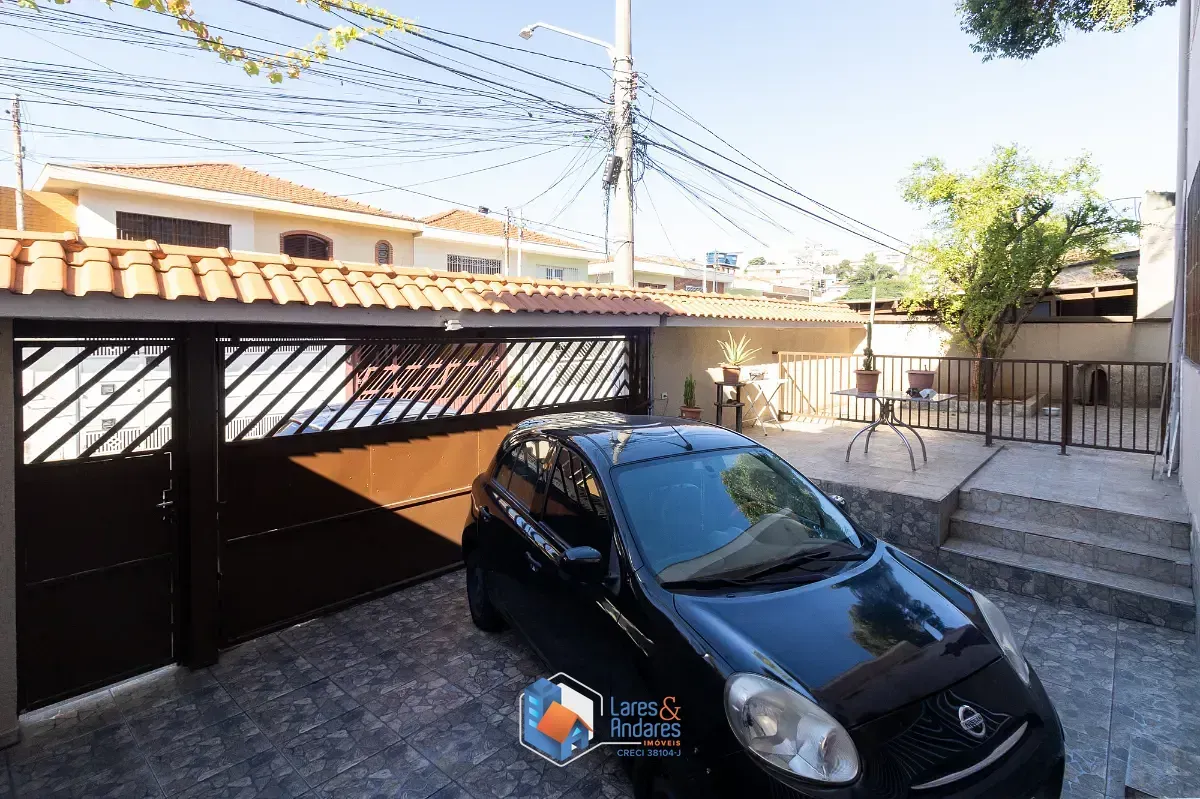 Imagem Sobrado para venda em Vila Carbone com 3 quartos, 189m²
