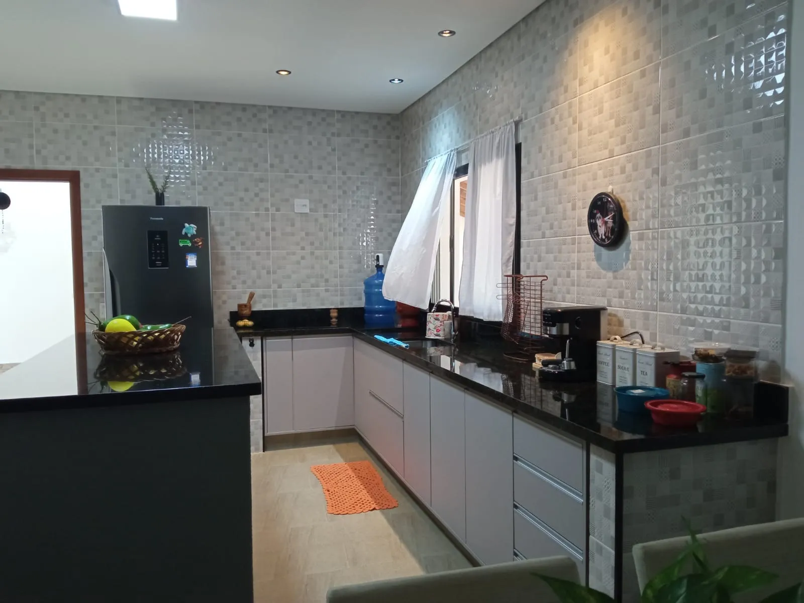 Imagem Somente R$ 650.000mil Casa com 300m²,3 Dor, sendo uma Suite 800m² de Terreno em Condomínio Aquários Araçoiaba Da Serra/SP