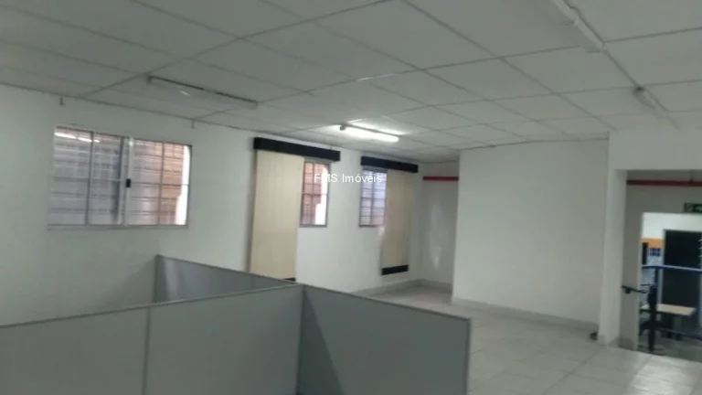 Imagem Prédio comercial com 2618m2 em São Miguel
