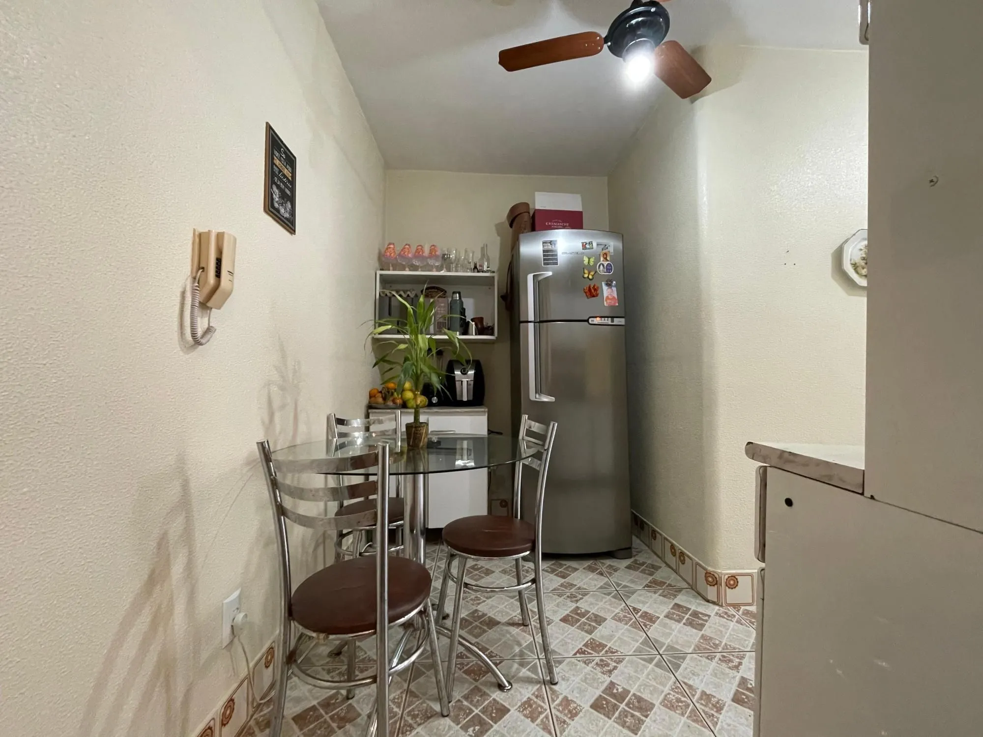 Imagem Apartamento com linda vista definida para o Rio Guaíba ? amplo, arejado e com sol da tarde!