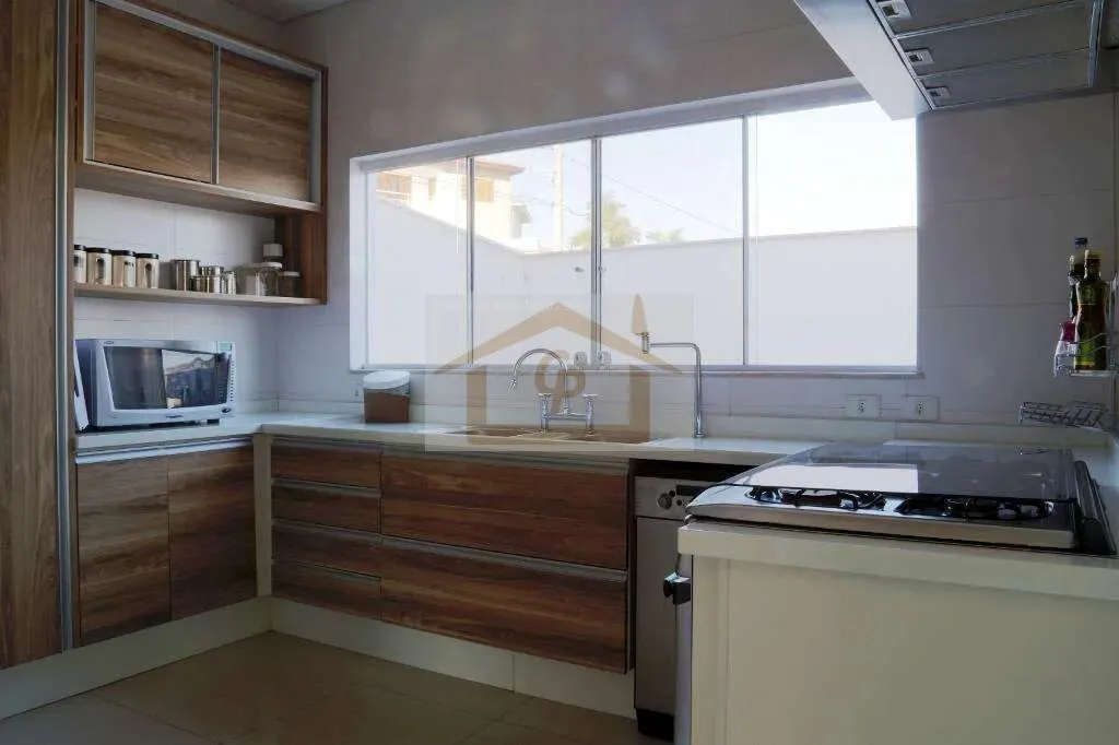 Imagem Golf Village | Moderna, 3 suítes, vista espetacular, gourmet, piscina e lareira