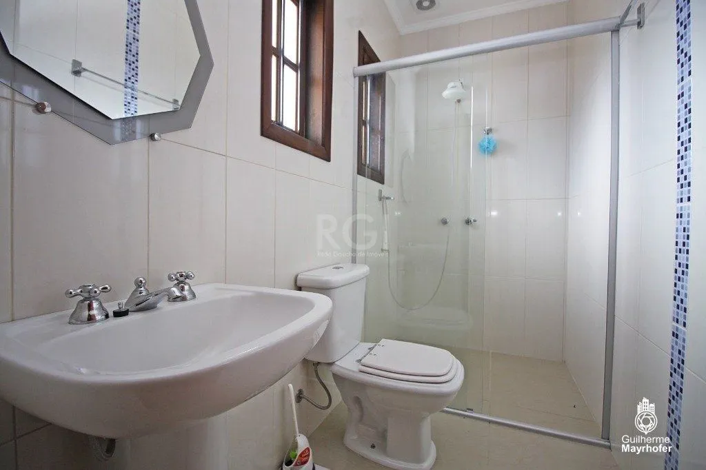 Imagem Casa para Venda - 246m², 3 dormitórios, sendo 2 suites, 3 vagas - Vila Ipiranga