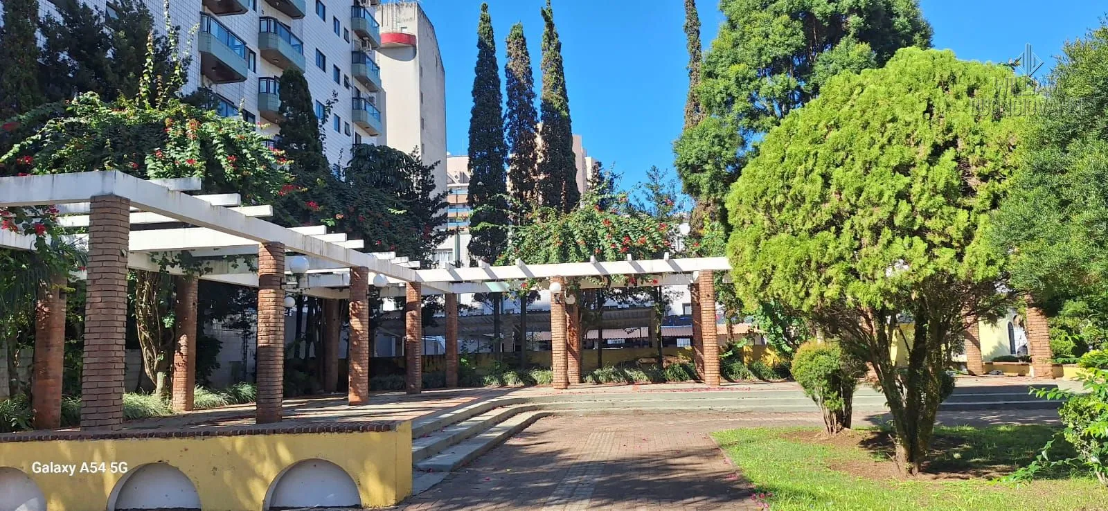 Imagem Apartamento 02 dormitórios sendo 1 suítes no coração da vila Guilhermina