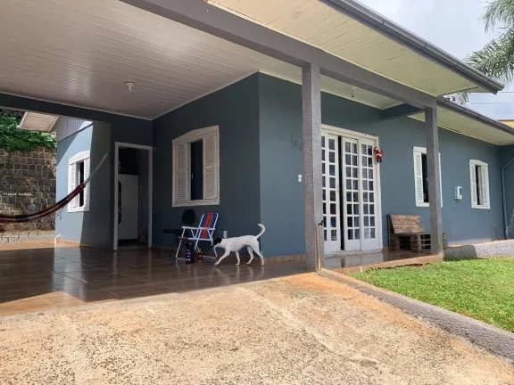 Imagem Casa para Venda em Concórdia, Cinquentenário, 3 dormitórios, 1 banheiro, 1 vaga