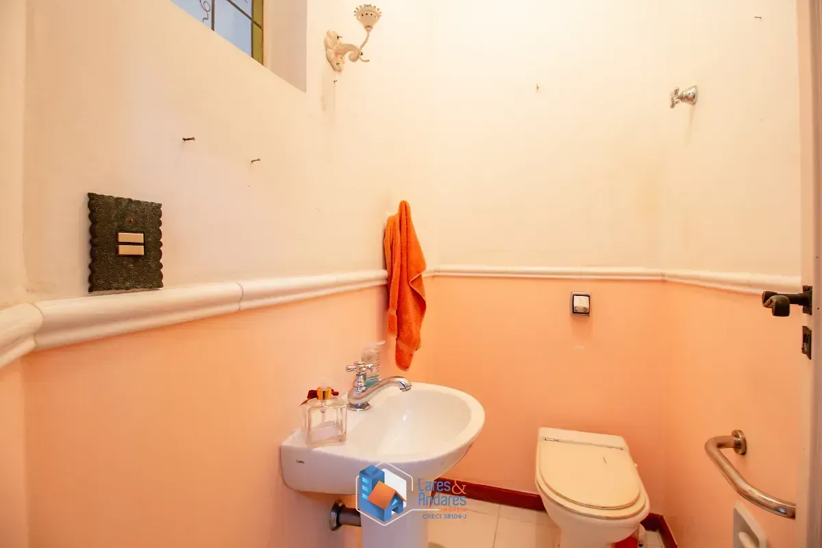 Imagem Sobrado para venda em Sumaré com 3 quartos, sendo 3 suítes, 280m²