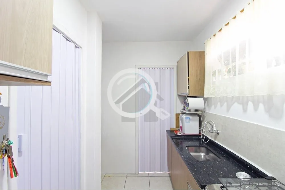 Imagem Apartamento no 4º andar com 03 dormitórios, living, cozinha fica os armários, 2 banheiros sendo u...